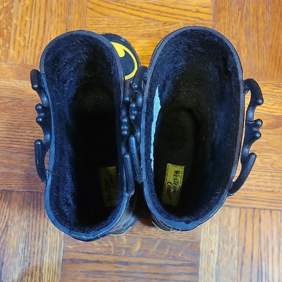 Western Chief Batman Kids Rain Boots - Black and Gray Size 13/1 - Picture 7 of 7